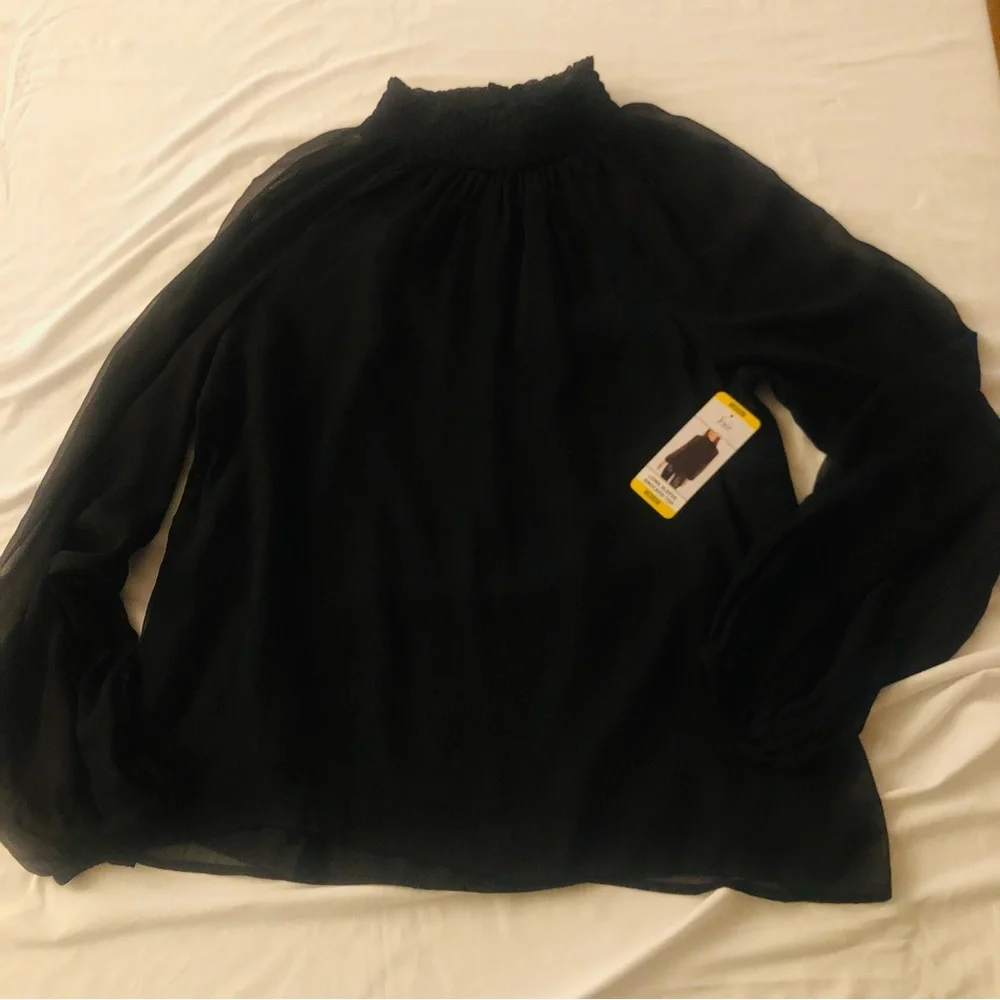 NWT Joie Limited Edition Ladies Long Sleeve Smocked Blouse. MRSP $278.00 - Picture 7 of 16